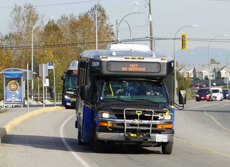 Coast Mountain Bus Chevrolet G4500 ElDorado Aerotech S509